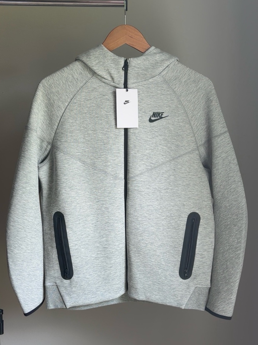 Nike Kids Tech Fleece Full Zip Hoodie Gray Black XL NWT